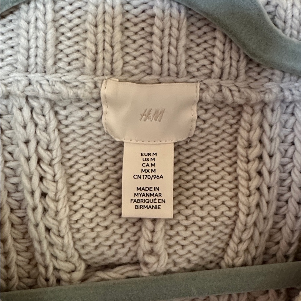 H&M NWOT fringe sweater - Picture 2 of 6